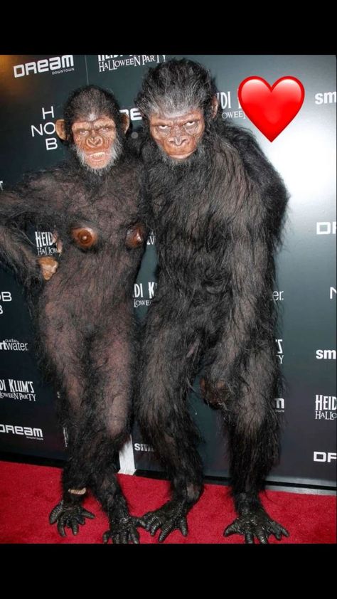 Heidi Klum Halloween Costume, Gorilla Costumes, Epic Halloween Costumes, Iconic Halloween Costumes, Best Celebrity Halloween Costumes, Matching Halloween Costumes, Celebrity Costumes, Classic Halloween Costumes, Celebrity Halloween Costumes