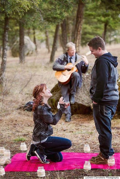 Woman Proposes To Boyfriend By Sending Him On An Epic Adventure #proposal #idea #weddings #women Proposal To Boyfriend Ideas, Scavenger Hunt Proposal, Proposal Ideas Engagement, Man Proposing, Ways To Propose, Love Message For Him, Proposal Photos, Romantic Proposal, Perfect Proposal