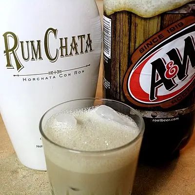 Rumchata Recipes, Alcoholic Drink, Alcohol Recipes, Adult Drinks, Party Drinks, Root Beer, A Drink, Non Alcoholic, Cocktail Drinks