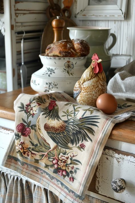 French Country House Kitchen, French Country Cottage Decorating, French Country Kitchen Ideas, French Country Kitchen Designs, Antique Home Decor Ideas, Country House Kitchen, French Style Decor, Country Kitchen Ideas, French Kitchen Decor