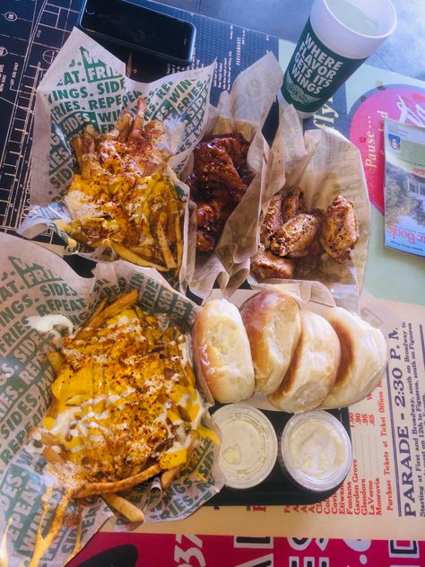 Wing Stop Aesthetic Food, Voodoo Fries Wingstop, Voodoo Fries, Wings And Fries, Teriyaki Wings, Sleepover Food, Junk Food Snacks, Food Babe, Delicacy Food