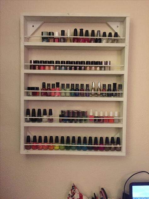 Nail Polish Wall Rack Diy, Nail Polish Organizer Shelf, Homemade Nail Polish Wall Rack, Nail Polish Display Salon Wall Racks, Nail Polish Wall Rack, Nail Polish Holder, Diy Best Friend Gifts, Diy Nail Polish, Fingernail Polish