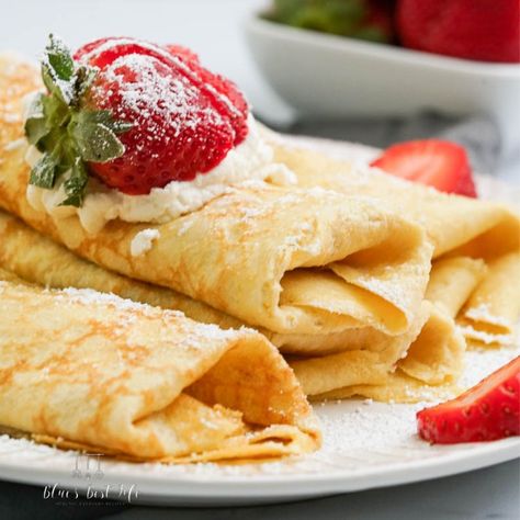 Almond Flour Crepes (Gluten-Free) - Blues Best Life Almond Flour Crepes, Gluten Free Crepes Recipe, Healthy Crepes, Low Carb Crepe, Gluten Free Banana Cake, Gluten Free Crepes, Easy Crepe Recipe, Crepe Recipe, Sweet Crepes