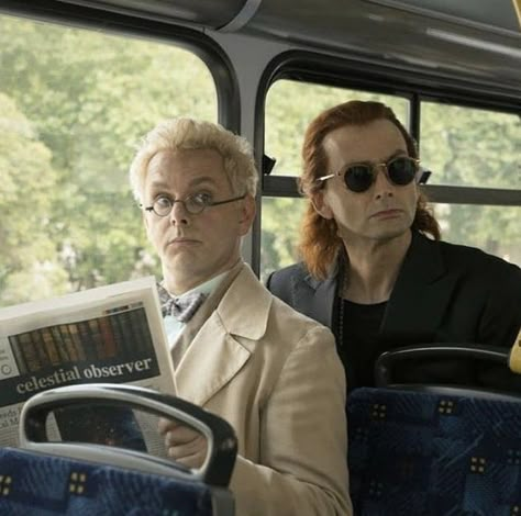 Crowley & Aziraphale meet on the bus Good Omens Wade Wilson, Good Omens Book, David Michael, Ineffable Husbands, Ange Demon, Terry Pratchett, Good Omens, Michael Sheen, Neil Gaiman