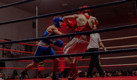 #boxe #photographie #photography #boxing #boxinggloves #canon6d #50mm check out mon account on insta @elisa_photo_91 #rockybalboa #rocky Teen Boxing, Boxing Match, Rocky Balboa, Keep Moving, Boxing Gloves, Boxing, Rocky, Photography, Quick Saves