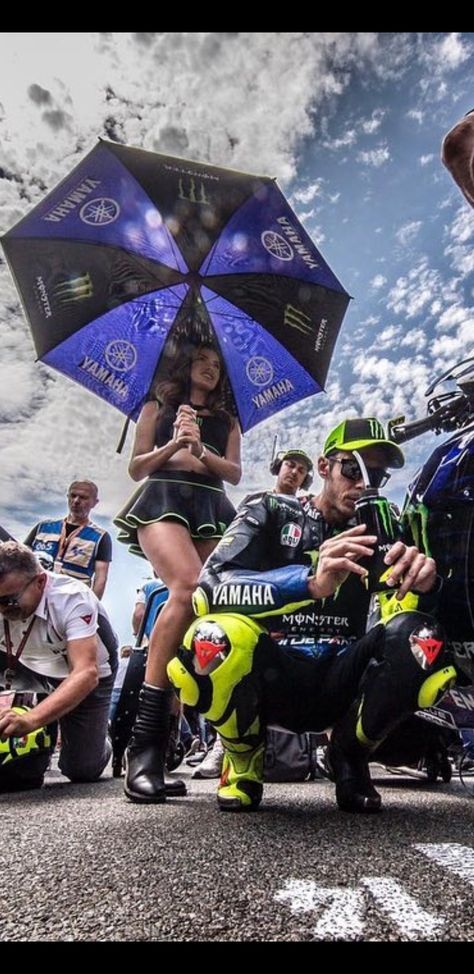 Valentino Rossi Yamaha Monster Energy Rossi Yamaha, Valentino Rossi Yamaha, Vr 46, Valentino Rossi 46, Umbrella Girl, Grid Girls, Valentino Rossi, Moto Gp, Monster Energy