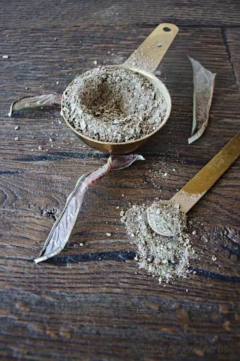 Aloe Vera Recipes, Herbal Diy, Medicinal Herb Garden, Aloe Vera Powder, Herbal Oils, Healing Power Of Nature, Medicinal Herbs Garden, Natural Beauty Recipes, Medicinal Herb