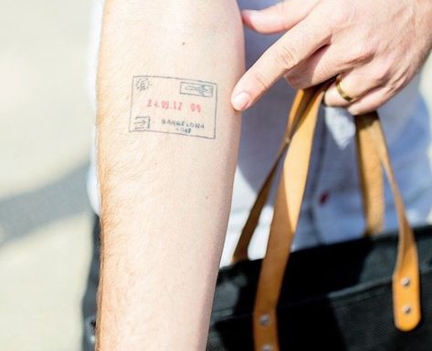 ¡Coast to Costa por vida! Zoom in and you’ll see a passport entry stamp from Barcelona in September 24th, 2012. The very FIRST Coast to… Barcelona Stamp Tattoo, Passport Stamp Tattoo, Spain Passport, Stamp Tattoo, Passport Stamps, Tat Ideas, Tatting, Tattoo Quotes, Tattoo Ideas