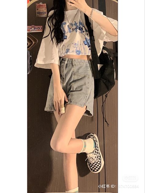 Korea Street Fashion Summer, Summer Outfits Women Korean, Korean Summer Fashion Street Style, Korean Girl Outfits Summer, Korean Outfit For Summer, Korean Outfits For Summer, K Style Korean Outfits, Cute Korean Style Outfits Summer, Ulzzang Outfit Summer