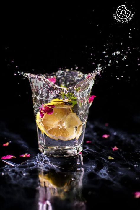 Water Splash Photography! Splash Water Photography, Drink Splash Photography, Water Still Life Photography, Splash Drink Photography, Food Splash Photography, Water Splash Photoshoot, Water Splash Product Photography, Splash Photography Ideas, Drinking Water Photography