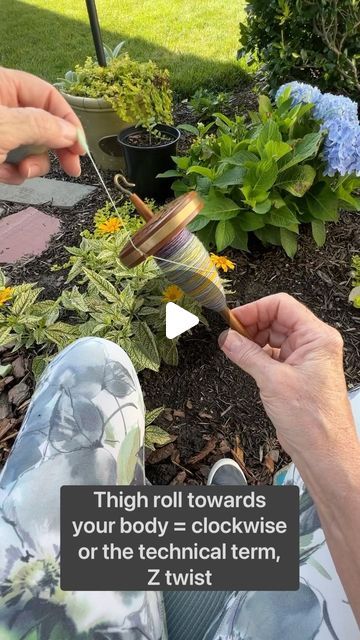 Robin on Instagram: "👋🏻 good morning friends!  Let’s have another mini drop spindle lesson, shall we? 🧶  These little sessions are meant to help the beginner get your brain wrapped around what’s happening with your hands.   If you’re new to drop spindle spinning, take the pressure off yourself with suspending your spindle. There’s a lot happening and taking one thing out of the equation helps.   Start out with the “park and draft” method first. Once your brain and muscle memory join together, THEN move to suspending that spindle while spinning. 🫶🏻🧶  My hope is that these short bursts of visual aid helps at least a few new spinners out there!  Relax, breathe and enjoy the process. 💋🫶🏻  #dropspindlespinning  #dropspindlespun  #woolnspinning  #spinningwool  #wool  #handspunstagram  # How To Use A Drop Spindle, Drop Spindle Spinning, Drop Spinning, Spindle Spinning, Spindle Whorls, Spinning Wool, Drop Spindle, Visual Aid, Enjoy The Process