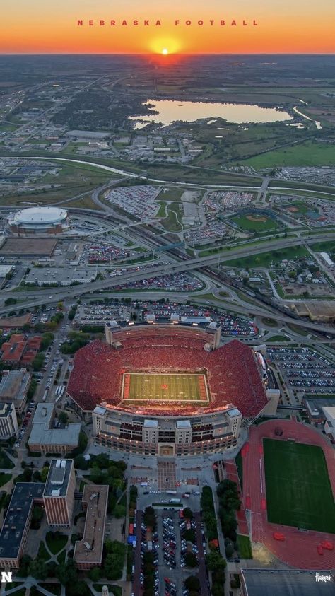 Nebraska Football - Memorial Stadium Memorial Stadium Nebraska, Nebraska Cornhuskers Wallpaper, Nebraska Football Wallpaper, Huskers Wallpaper, Husker Wallpaper, Nebraska Wallpaper, Nebraska University, Alabama Wallpaper, Nebraska Huskers Football