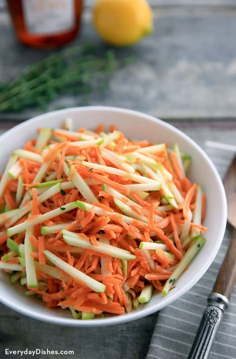 Carrot Apple Slaw, Carrot Slaw Recipe, Apple Slaw Recipe, Traditional Coleslaw Recipe, Carrot Salad Recipes, Carrot Slaw, Apple Slaw, Slaw Recipe, Slaw Recipes