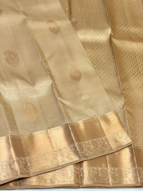 Golden Saree, Off White Pattu Saree, Bridal Sarees South Indian, Biscuit Colour Saree, Indian Bridal Sarees, White Silk Saree Bridal, Sari Design, Gold Saree, Off White Saree