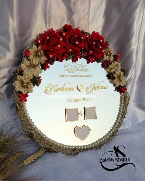 Nikah mirror and board two in one😍 Dm me for order Contact -7905869506 #nikahnama #thumbimpression #thumbboard #nikahmirror #nikahdopatta #nikahsignaturepen #nikahdupatta #nikahbooklet #nikah #nikaahpen Nikah Mirror, Engagement Platter, Nikah Decor, Bridal Gift Wrapping Ideas, Mirror Tray, Bridal Bangles, Mirror Pic, Mirror Set, Mirror Frames