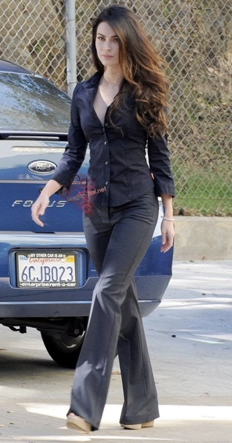 Business Attire For Young Women, 6th Form Outfits, Sixth Form Outfits, Hollywood Movies, Neue Outfits, Megan Fox, Mode Inspo, 가을 패션, Professional Outfits