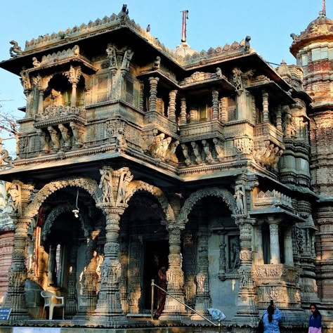 Hindi Architecture, Indian Arch, Hindu Architecture, Buddhist Architecture, Temple India, Building Photo, Indian Temple Architecture, India Architecture, Ancient Indian Architecture