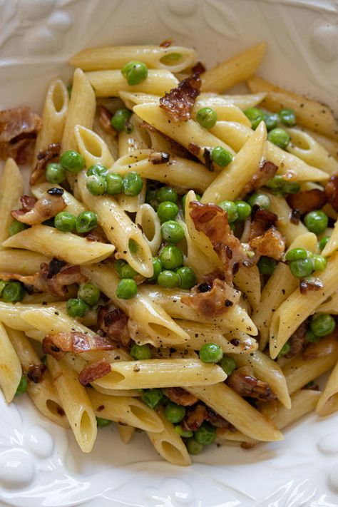 Pasta With Peas And Bacon, Peas And Bacon, Pasta Peas, Pasta With Peas, Food Game, Easy Pasta Dishes, Meatless Dinner, Salad Pasta, Pasta Dinners