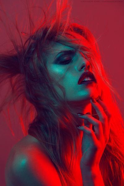 Colour Gel Photography, Gel Photography, Neon Photography, Neon Noir, Portrait Lighting, Colorful Portrait, Makeup Photography, Shoot Inspiration, Dark Beauty