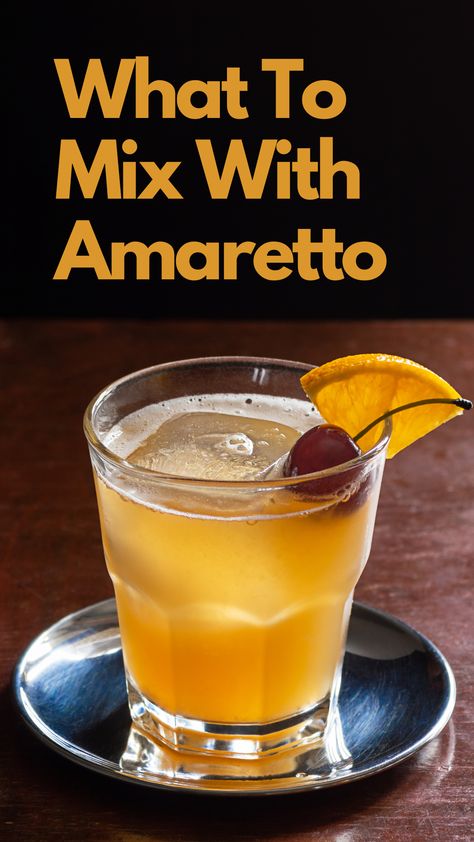 What To Mix With  Amaretto Amoretto Drinks, Amaretto Drinks Cocktails, Amaretto Drinks Recipes, Cocktail Amaretto, Amaretto Recipe, Amaretto Drinks, Liqueur Drinks, Amaretto Sour, Liquor Recipes