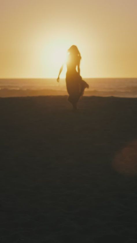 Download the free HD stock video - Woman's silhouette walking on the beach at sunset. This video features Sea, Seashore and Sun. Available for free on Mixkit.co. Silhouette Of A Woman, Fireworks Photography, Walking On The Beach, Silhouette Photography, Beach At Sunset, Woman Walking, Free Stock Video, Woman Silhouette, Beach Poses