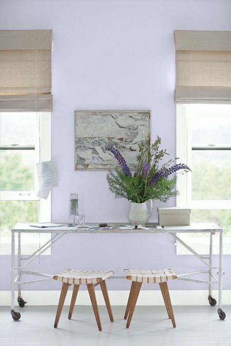 Light & Airy!  Wall Color: Lavender Mist  -  Trim Color: Distant Gray Best Gray Paint, Top Paint Colors, Best Interior Paint, Accent Wall Colors, Color Combinations Paint, Trending Paint Colors, Rustic Room, Benjamin Moore Colors, Deco Originale