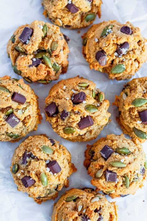 Pumpkin Seed Cookies, Pumpkin Chocolate Chip Cookies Easy, Vegan Pumpkin Chocolate Chip Cookies, Gluten Free Cupcakes Vanilla, Vegan Pumpkin Cookies, Chocolate Chip Cookies Vegan, Seed Cookies, Dairy Free Pumpkin, Biscoff Cookie Butter