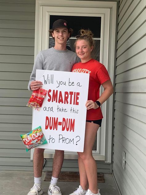 Prom Proposal Ideas, Sadie Hawkins Proposals, Girl Ask Guy, Volleyball Relationship, Asking To Homecoming, Creative Prom Proposal Ideas, Sadies Proposal, Cute Hoco Proposals, Homecoming Poster Ideas