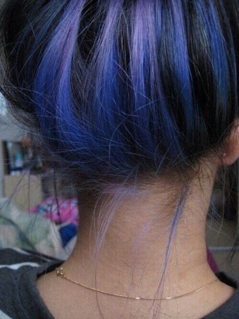 indigo blue Dark Blue Hair Dye, Black Hair Tips, Underlights Hair, Dyed Hair Blue, Dark Blue Hair, Hair Streaks, Blue Streaks, Grunge Hair, Crazy Hair