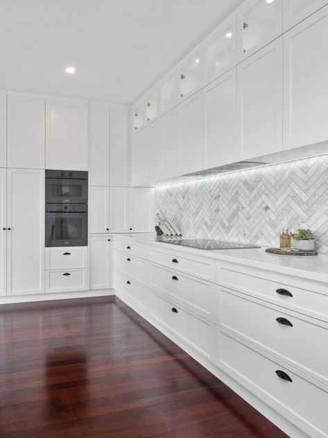 Luxury Kitchen Island, Hamptons Kitchen, Cup Pulls, Bespoke Kitchens, Luxury Kitchen, Perth, The Hamptons, Cribs, Matte Black