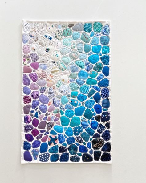 Seaglass Quilt Pattern, Unique Quilts Ideas, Seaglass Quilt, Sea Glass Quilt, Quilting Art, Seaglass Art, Sea Quilt, Quilt Modernen, Raw Edge Applique