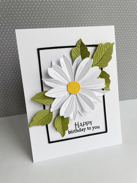 I'm in Haven: Loving the Daisies! Craft Paper Flowers, Couple Cards, Watercolor Birthday Cards, Sunflower Cards, Daisy Cards, Birthday Card Craft, Flower Decorations Diy, Homemade Birthday Cards, Birthday Cards For Mom