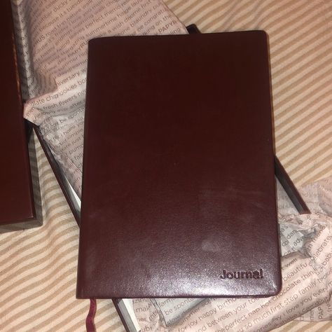 Brand New Leather Bound Journal From Papyrus Disneyland Paris Christmas, Family Journal, Bible Study Books, List Notebook, Leather Bound Journal, Notebook Printing, Christmas Journal, Office Notebook, Metal Bookmarks