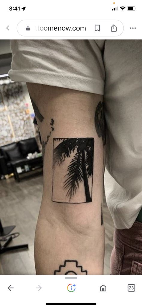 Tropisches Tattoo, Palm Tree Tattoos, Tatuagem Masculina Pequena, Tree Tattoos, Forearm Band Tattoos, Palm Tattoos, Tree Tattoo Designs, Palm Tree Tattoo, Inspiration Tattoos