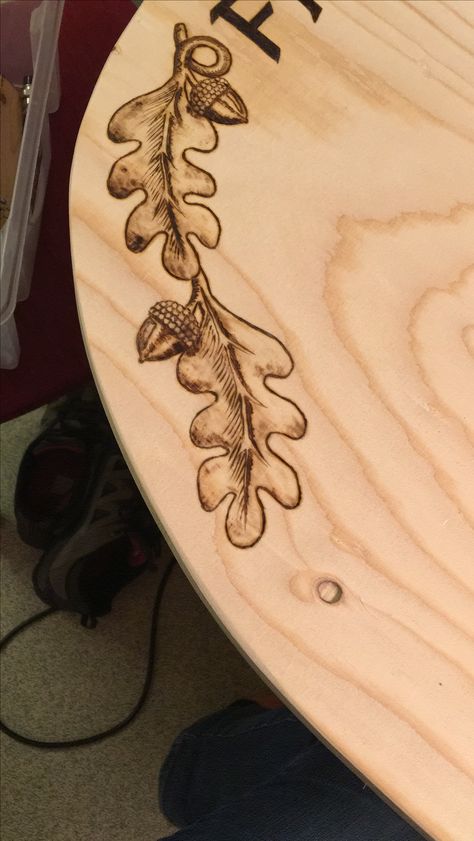 Acorn wood burning. Woodburning Crafts, Pyrography Designs, Pyrography Tools, Wood Burn Designs, Pyrography Patterns, Woodburning Projects, Wood Burning Crafts, Wood Burning Art, Diy Decorations