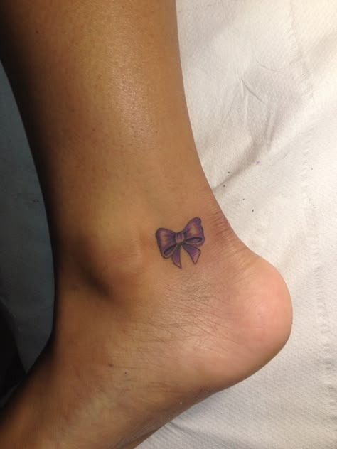 Newest tattoo. Instead of a purple ribbon, I chose to get a purple bow for Lupus. Small Bow Tattoos, Back Of Ankle Tattoo, Small Bow Tattoo, Bow Tattoo Designs, Beauty Procedures, Tattoo Meanings, Mom Tattoo, Ribbon Tattoos, Bow Tattoo