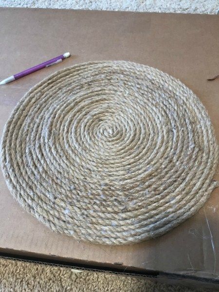 Faux Pottery Barn Rope Placemats ~ Southern Yankee DIY Rope Placemats Diy, Rope Placemats, Faux Pottery, Placemats Diy, Potter Barn, Cabinet Makeover Diy, Pottery Barn Look, Ikea Toy Storage, Ikea Toys