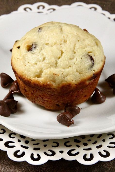 Best Chocolate Chip Muffins, Chocolate Ricotta, Ricotta Muffins, Muffin Bread, Food Wishes, Cheese Muffins, Holiday Cookie Recipes, Bread Recipes Sweet, Chocolate Chip Muffins