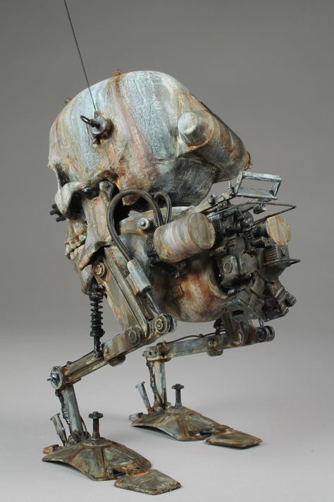 Kow Yokoyama, Kit Bashing, Weathered Paint, Vintage Robots, Robot Sculpture, Retro Robot, Sci Fi Models, Style Steampunk, Arte Robot