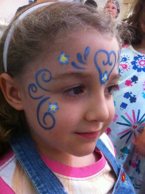 Face painting flowers Kids Face Painting Easy, Dinosaur Face Painting, Easy Face Painting Designs, Face Painting Flowers, Glitter Face Paint, Fairy Face Paint, Animal Face Paintings, Festival Face Paint, Princess Face