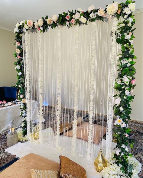 Beautiful nikkah part Nikkah Preparation Ideas, Unique Nikkah Decor, Diy Nikkah Partition, Nikkah Separation Decor, Nikkah Event Decor, Diy Nikkah Decor, Nikkah Setup Ideas, Intimate Nikkah Decor At Home, Intimate Nikkah Decor