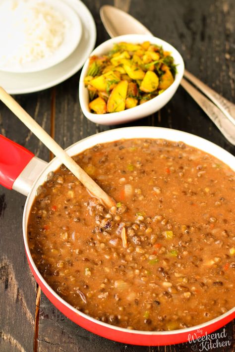 Urad Dal Recipes, Dal Soup, Black Chickpeas, Black Gram, Urad Dal, Dal Recipe, Lentil Curry, Lentil Recipes, Bay Leaf