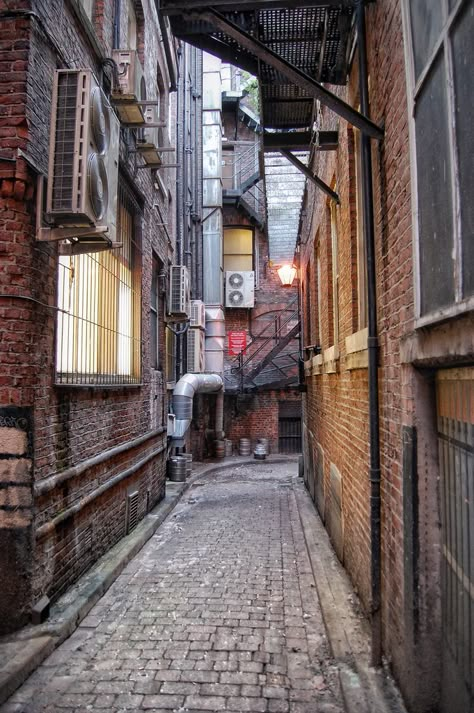 ˚Victorian Alleyway - Manchester Favelas Brazil, Alley Way, Bg Design, Urban Setting, Silent Hill, City Landscape, Environment Design, Urban Photography, City Aesthetic