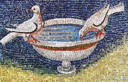 Palomas posadas al borde de una fuente, almas bienaventuradas, bebiendo agua como símbolo vivificador, Mosaicos de Gala Placidia, SV,Ravena.Las palomas picotean racimos representando el alma fiel o acercan su pico a la fuente ideal del refrigerium celeste Ravenna Mosaics, Ravenna Italy, Byzantine Mosaic, Mosaic Birds, Roman Mosaic, Mosaic Stained, Dante Alighieri, Rudolf Steiner, Byzantine Art