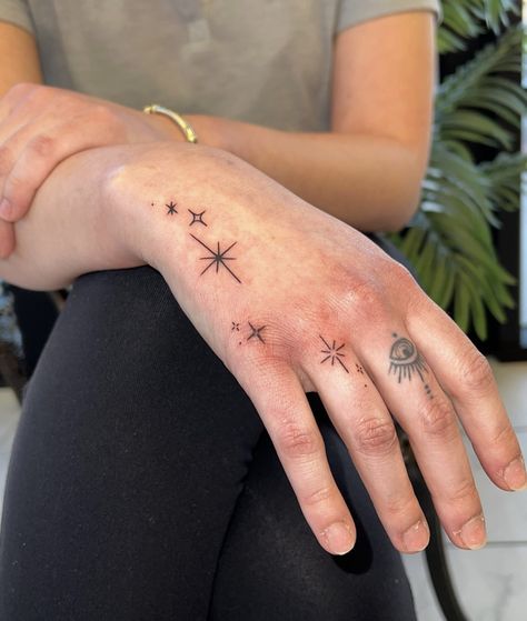 Star Hand Tattoos, Tattoo Inspiration Men, Tattoo Now, Hand Poked Tattoo, Spiritual Tattoos, Small Hand Tattoos, Poke Tattoo, Lip Tattoos, 1 Tattoo