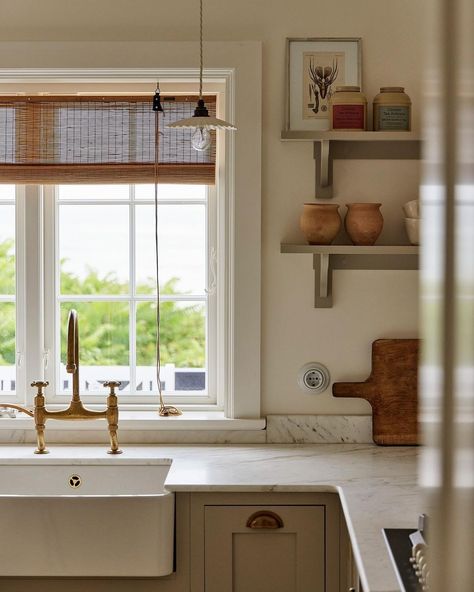 deVOL Kitchens | When @pernille_lind_studio_ picks your simple Shaker cupboards for a pretty cottage on the Danish coast... #deVOLKitchens  Photos by... | Instagram Danish Country House, Pernille Lind, Danish Farmhouse, Danish Cottage, Roman Shades Kitchen, Scandi Farmhouse, Interior Cottage, English Cottage Kitchens, Danish Kitchen