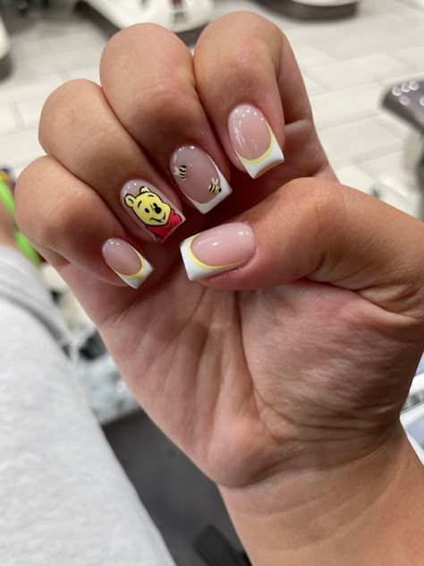 Acrylic Nails Winnie The Pooh, Winnie The Pooh Manicure, Pooh Bear Nails Art, Winnie The Pooh French Tip Nails, Winnie The Pooh Nails Acrylic Simple, Short Nail Designs For Moms, Winnie Pooh Nails Art Designs, Winnie Nails Pooh Bear, Winnie The Pooh Themed Nails