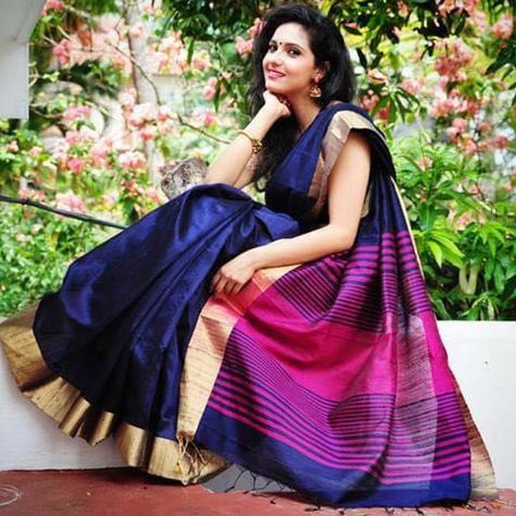 Blue Cotton Silk Maheshwari Handloom Saree Maheshwari Saree, Indian Sari Dress, Raw Silk Saree, Modern Saree, Saree Poses, Designer Sarees Collection, Plain Saree, Saree Silk, Wear Store