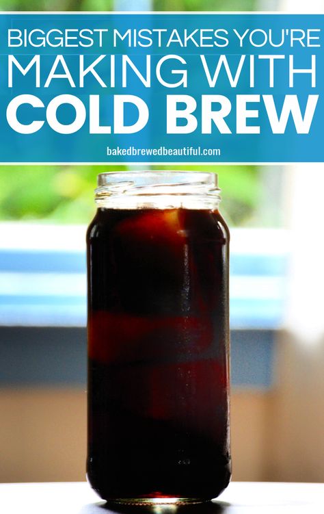 Cold brew coffee is harder than it seems and requires attention to detail to avoid a few easy mistakes. Here are 5 cold brew coffee mistakes you want to totally avoid next time you make cold brew at home! Home Cold Brew Coffee, At Home Cold Brew, Diy Cold Brew, Diy Cold Brew Coffee, Homemade Cold Brew Coffee, Cold Brew Recipes, Espresso Drink Recipes, Cold Brewed Coffee, Best Cold Brew Coffee