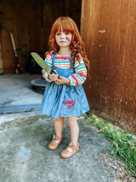 Family Halloween Costumes Horror, Diy Chucky Costume Kids, Scary Halloween Costume Ideas For Kids, Kid Halloween Costumes Girl, Halloween Costumes For Kids Girls Cute, Chucky Baby Costume, Halloween Costumes For Toddler Girl, Chucky Girl Costume, Halloween Costumes Girls Kids